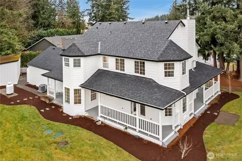 Exterior - 42830 283rd Ave SE, Enumclaw, WA 98022 photo 4 of 7