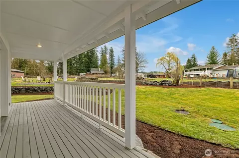 Exterior - 42830 283rd Ave SE, Enumclaw, WA 98022 photo 6 of 7