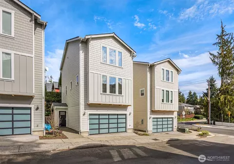 2710 Welcome Ln NW, Bainbridge Island, WA 98110