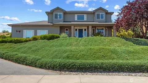 1916 Pensione Pl, Wenatchee, WA 98801