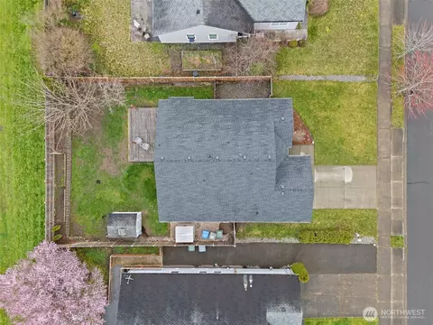 View/Area - 1011 Riddell Ave NE, Orting, WA 98360 photo 2 of 2