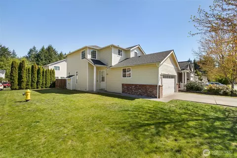 6080 Sycamore Ln NE, Bremerton, WA 98311