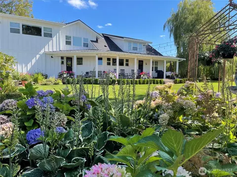 41925 236th Ave SE, Enumclaw, WA 98022