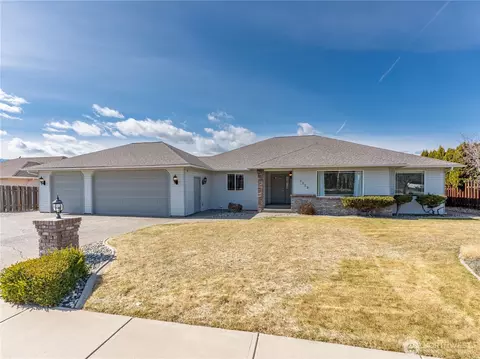 1528 Hannah Way, East Wenatchee, WA 98802