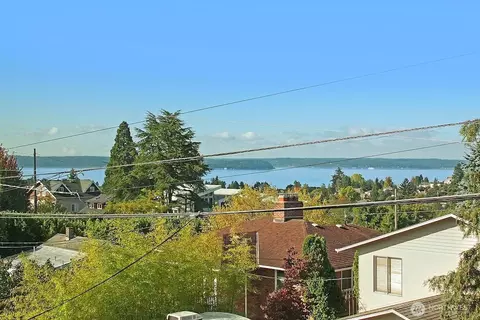 4439 44th Ave SW #C, Seattle, WA 98116