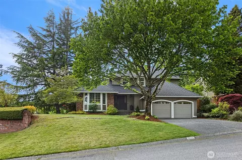 6225 151st Ave SE, Bellevue, WA 98006