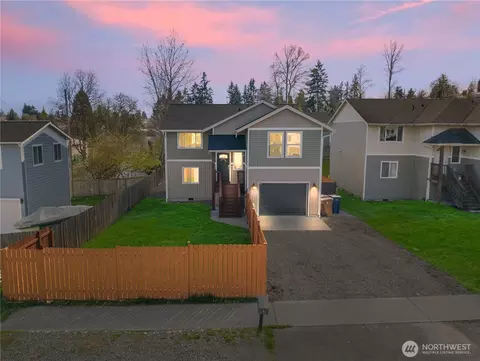 1218 E 57th St, Tacoma, WA 98404