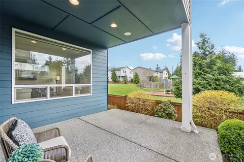 15417 12th Ave W, Lynnwood, WA 98087
