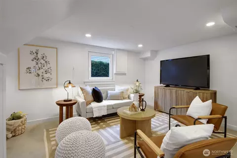 Living - 720 N 46th St, Seattle, WA 98103 photo 6 of 6