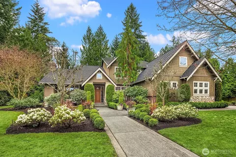 13901 NE 1st Pl, Bellevue, WA 98005