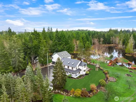 456 Fire Station Ave NW, Seabeck, WA 98380