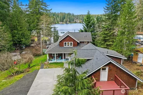 40 NE Tiger Cove Ln, Belfair, WA 98528