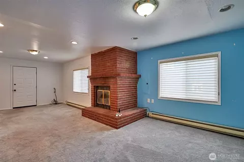 725 N 88th St, Seattle, WA 98103 photo 13