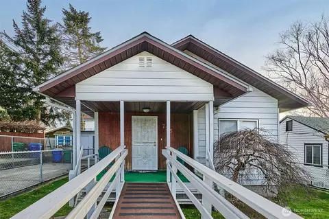 725 N 88th St, Seattle, WA 98103 photo 9