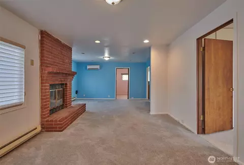 725 N 88th St, Seattle, WA 98103 photo 11