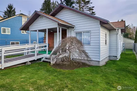 725 N 88th St, Seattle, WA 98103 photo 8