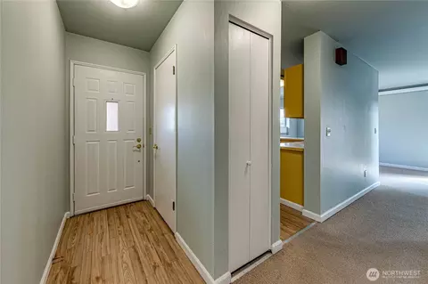 Entry Way - 300 N Sequim Ave #12 D, Sequim, WA 98382 photo 2 of 3