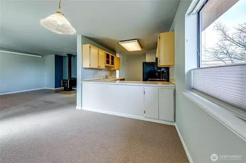 Living - 300 N Sequim Ave #12 D, Sequim, WA 98382 photo 1 of 5