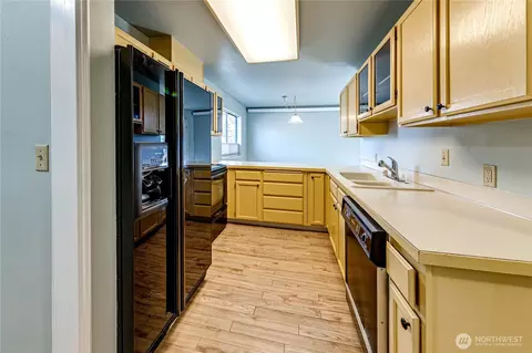 Kitchen - 300 N Sequim Ave #12 D, Sequim, WA 98382 photo 1 of 5