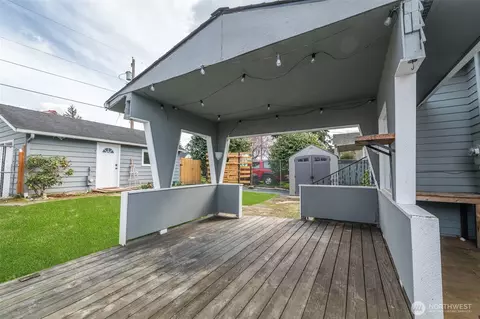 Exterior - 1601 Virginia Ave, Everett, WA 98201 photo 4 of 7