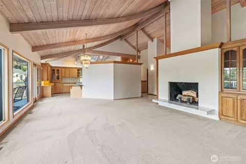 Living - 265 Sunset Dr, Longview, WA 98632 photo 1 of 4