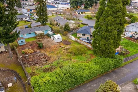7521 3rd Ave SE, Lacey, WA 98503