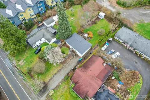 19830 25th Ave NE, Shoreline, WA 98155