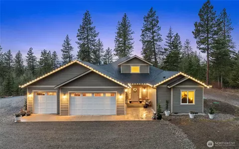 871 Summit View Rd, Cle Elum, WA 98922