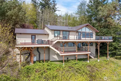 4420 Jones Rd, Oak Harbor, WA 98277