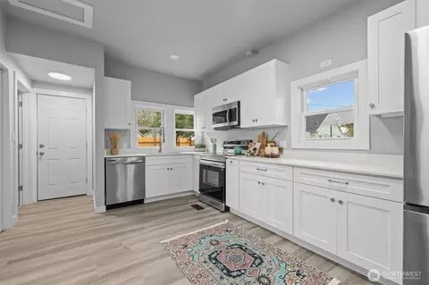 Other - 2321 Rainier Ave, Everett, WA 98201 photo 5 of 15