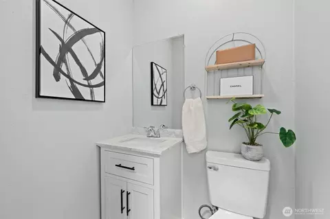 Bath - 2321 Rainier Ave, Everett, WA 98201 photo 1 of 3