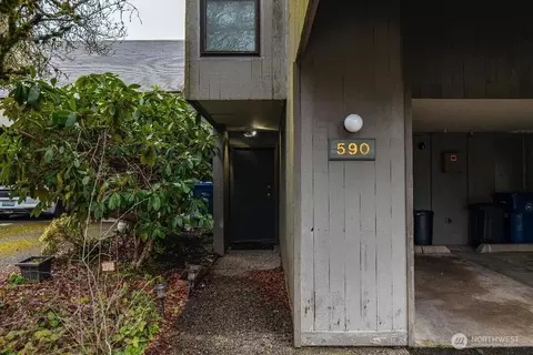 13896 NE 66th St #590, Redmond, WA 98052