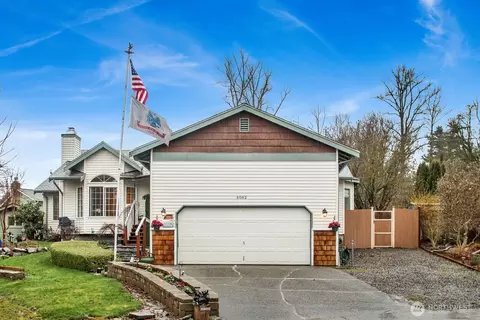 6062 Orchard Ct, Ferndale, WA 98248