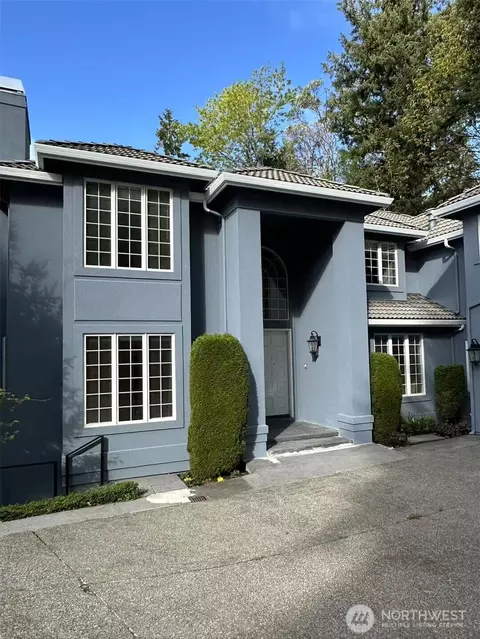 5015 136th Place Se SE, Bellevue, WA 98006