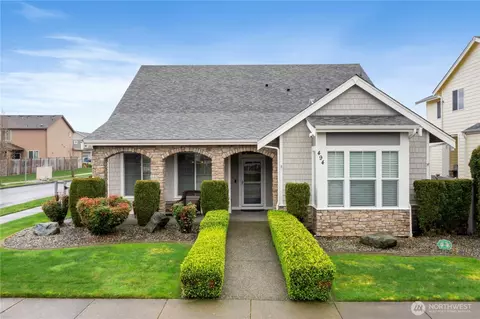 494 Bondgard Ave E, Enumclaw, WA 98022