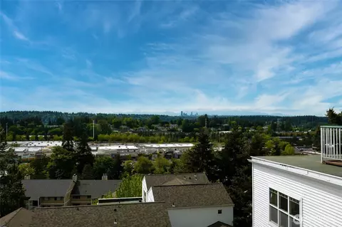 3990 129 Pl SE #302, Bellevue, WA 98006