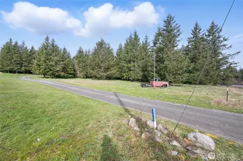 Exterior - 8329 N Telegraph Rd, Everson, WA 98247 photo 2 of 6