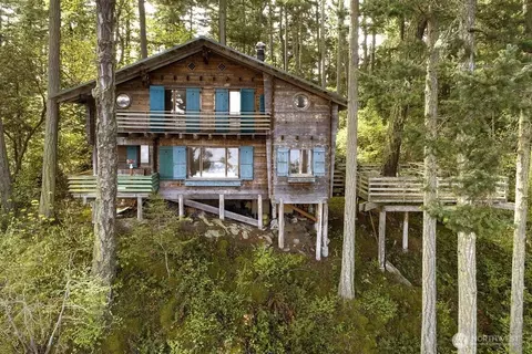 23 Brown Is, Friday Harbor, WA 98250