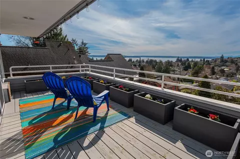 4557 45th Ave SW #403, Seattle, WA 98116
