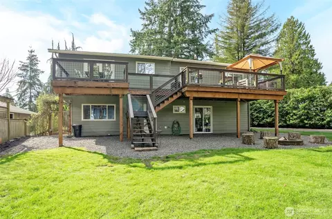 Exterior - 9010 NE 195th St, Bothell, WA 98011 photo 7 of 11