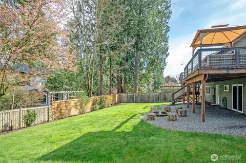 Exterior - 9010 NE 195th St, Bothell, WA 98011 photo 8 of 11