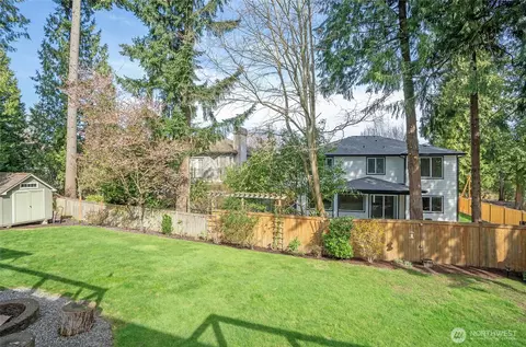 Exterior - 9010 NE 195th St, Bothell, WA 98011 photo 9 of 11