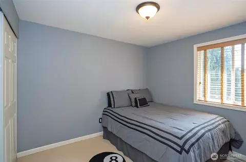Bedroom - 9010 NE 195th St, Bothell, WA 98011 photo 4 of 5