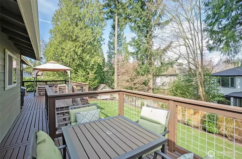 Exterior - 9010 NE 195th St, Bothell, WA 98011 photo 11 of 11
