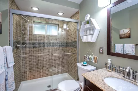 Bath - 9010 NE 195th St, Bothell, WA 98011 photo 2 of 2