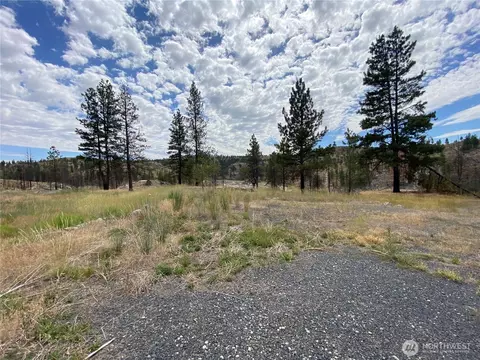 6 Madd Mountain Rd, Okanogan, WA 98840