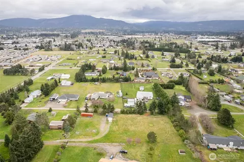 817 N Kendall Rd, Sequim, WA 98382 photo 3