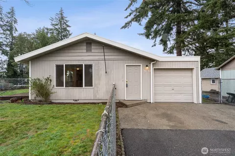 9127 Lawndale Ave SW, Lakewood, WA 98498