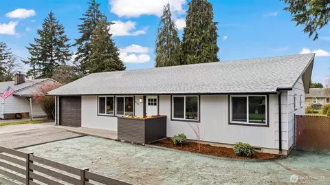 8710 Hipkins Rd SW, Lakewood, WA 98498