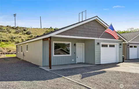 3108 Rock St, Malaga, WA 98828